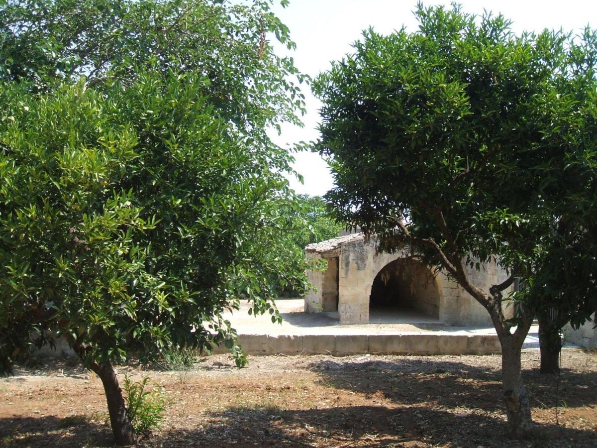 Masseria Pesanei Galugnano Esterno foto