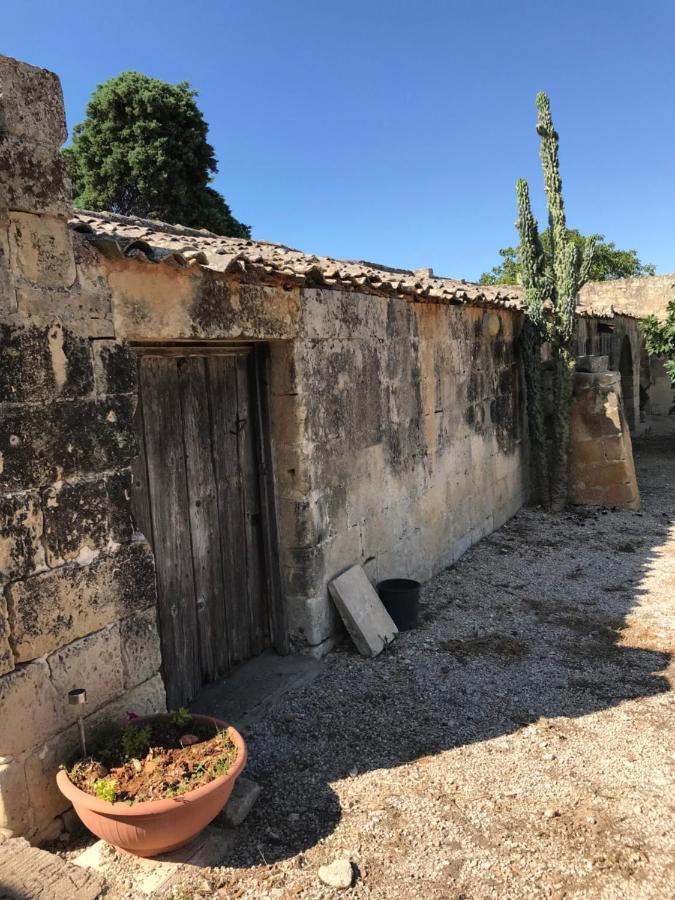 Masseria Pesanei Villa Galugnano Esterno foto